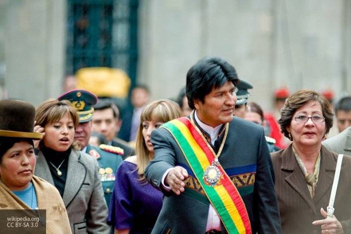 Николас Мадуро - Хуан Гуайдо - Эво Моралес - Президент Боливии уверен, что венесуэльцы должны сами решить проблемы страны - newinform.com - США - Венесуэла - Боливия - Каракас