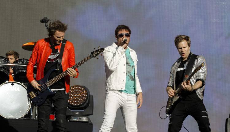 Джон Кеннеди - Нил Армстронг - Майкл Коллинз - Duran Duran отыграют в США «космический» концерт с участием дронов - newtvnews.ru - Англия - USA - шт.Флорида - county Bay - Tampa