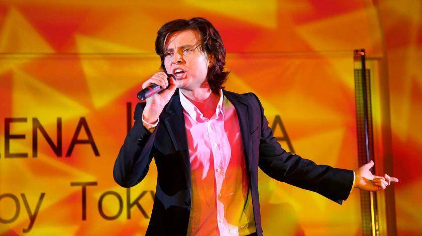 Анна Калашникова - Прохор Шаляпин - Виталина Цымбалюк-Романовская - Лариса Копенкина - "Озорник": любовник бывшей Джигарханяна пошел по бабушкам - utro.ru - Англия - Нью-Йорк