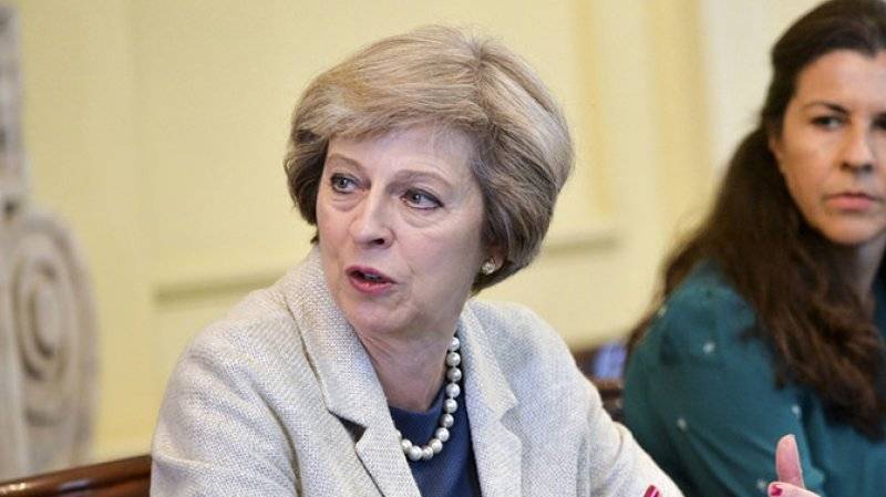 Тереза Мэй - Дэвид Кэмерон - Мэй хочет остаться в британском парламенте - polit.info - Англия - Премьер-Министр - Парламент