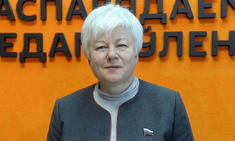 Ольга Тимофеева - Сенатор призвала силовиков дать жесткий отпор радикальной оппозиции на несанкционированном митинге в Москве - bloknot.ru - Москва