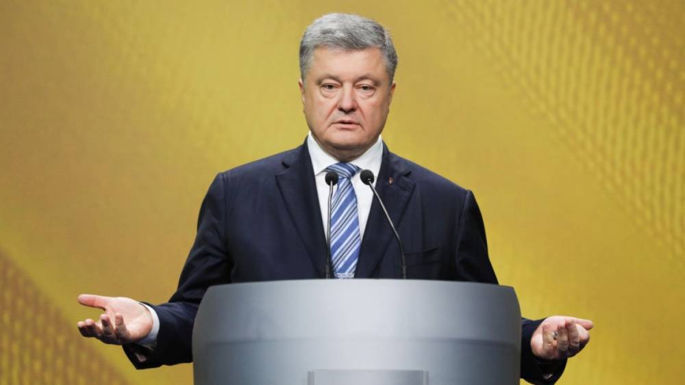Петр Порошенко - Андрей Портнов - Портнов пригласил всех желающих потаскать за пиджак экс-президента Украины Порошенко - news-front.info