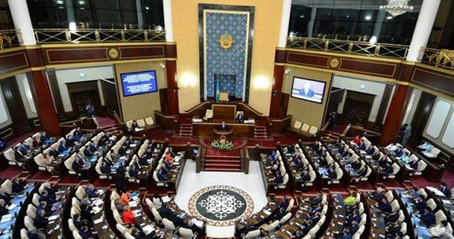 Нурсултан Назарбаев - Политолог: Парламентские выборы в Казахстане пройдут осенью - dialog.tj - Казахстан