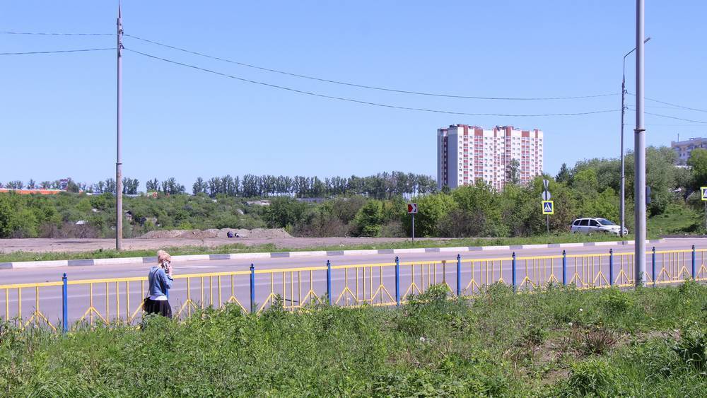 В Брянске новая дорога на улице Романа Брянского стала гоночной трассой - bragazeta.ru - Брянск