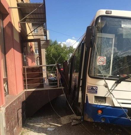Анастасий Голичев - Стали известны причины ДТП с автобусом в Уфе - gorobzor.ru - Уфа