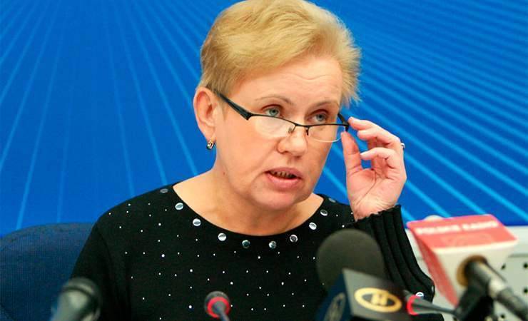 Лидия Ермошина - Александр Лукашенко - Ермошина предложила Лукашенко провести парламентские выборы 17 ноября - gomel.today - Белоруссия
