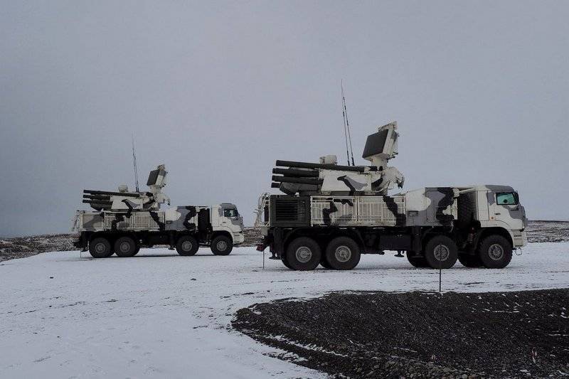 Главную базу Северного флота прикрыл дивизион ЗРПК "Панцирь-С" - topwar.ru