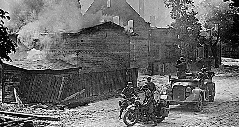 Уинстон Черчилль - Польские извращения. Фальсификация истории как способ сокрытия вины и позора - geo-politica.info - Россия - США - Токио - Англия - Германия - Япония - Тегеран - Советск