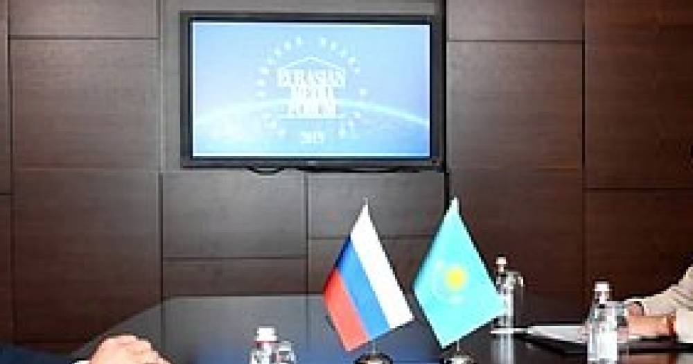 Ульяна Супрун - Андрей Ермолаев - Илья Кива - На Украине рассказали, через сколько лет страна может перестать существовать. - daylynews.ru - Москва - Украина - Киев