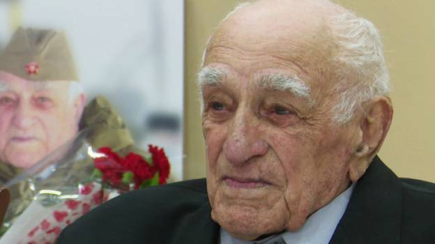 Участник легендарного парада 1941 года и защитник Воронежа умер на 102 году жизни – Новости Воронежа и Воронежской области – Вести Воронеж - vestivrn.ru - Москва - Австрия - Украина - Воронеж - Румыния - Венгрия - Прага - Чсср