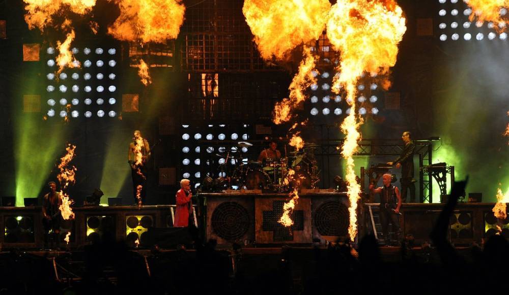 Группа Rammstein выступила в Москве - politexpert.net - Москва - Россия - Санкт-Петербург - Германия - Берлин - Рига - Минск - Берн - Прага