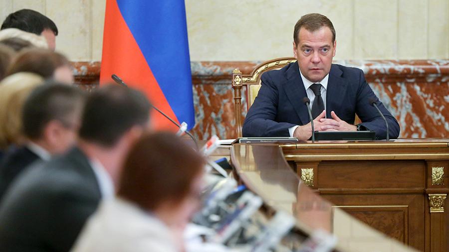 Дмитрий Медведев - Правительство России утвердило перечень потенциально опасных собак - iz.ru - Россия