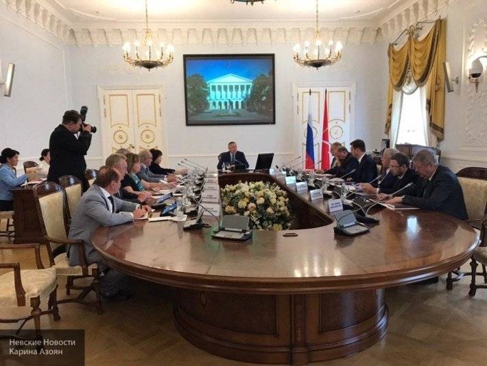 Александр Беглов - Беглов - Петербуг к 2020 году реализует программу «бережливых аптек» - newinform.com - Санкт-Петербург