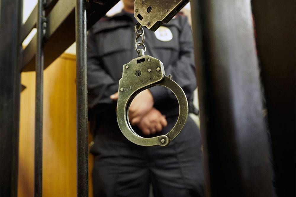 Суд во Владивостоке арестовал начальника угрозыска Приморья - rtvi.com - Приморье край