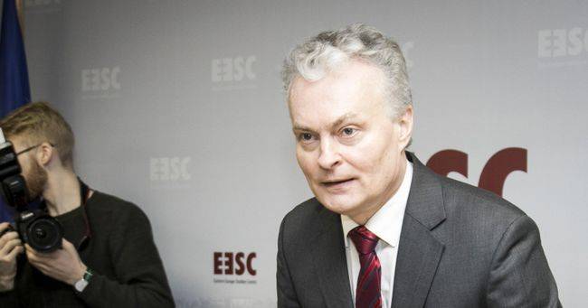 Гитанас Науседа - Президент Литвы хочет остановить снос памятников нацистам - ofigenno.com - Литва