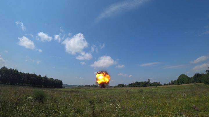 Появились эпичные снимки взрыва более 1000 снарядов в Воронежской области - Новости Воронежа - moe-online.ru - Воронеж - Венгрия - Воронежская обл. - район Острогожский