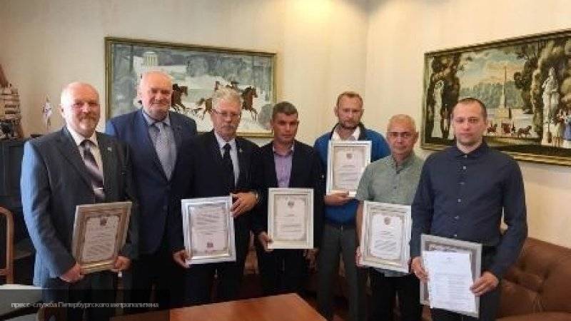 Александр Беглов - Мария Белякова - Беглов вручил награды рабочим станции "Академическая" за отлично выполненную работу - nation-news.ru - Санкт-Петербург