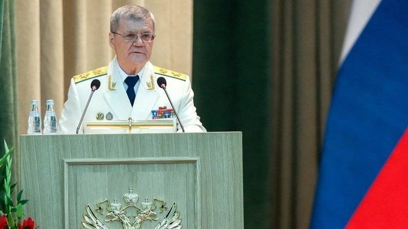 Владимир Путин - Юрий Чайка - Права более 300 тысяч граждан восстановила прокуратура за полгода - polit.info - Россия - Новости