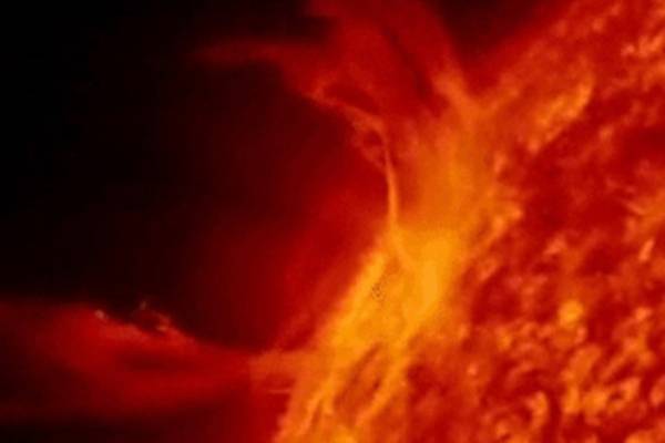 Астрономы выяснили причину таинственного явления на Солнце - glavtema.ru - США