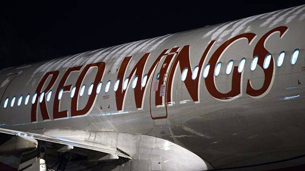 Пассажиры задержанного рейса Red Wings из Симферополя прибыли в Москву — Информационное Агентство "365 дней" - 365news.biz - Москва - Симферополь