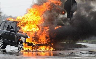 В Рейнланд-Пфальце мужчина вывел горящий автомобиль с территории АЗС | RusVerlag.de - rusverlag.de - земля Рейнланд-Пфальц