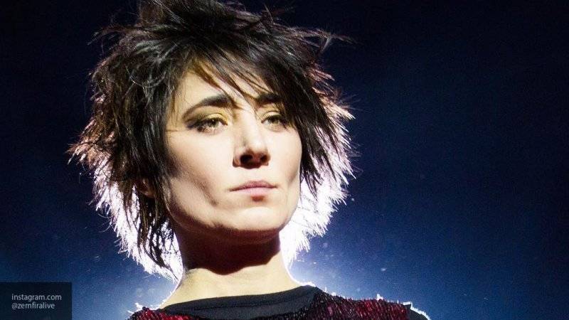 Диана Арбенина - Петр Ветров - Земфира рассказала, что разбивший ее машину фанат уже искал ее - nation-news.ru