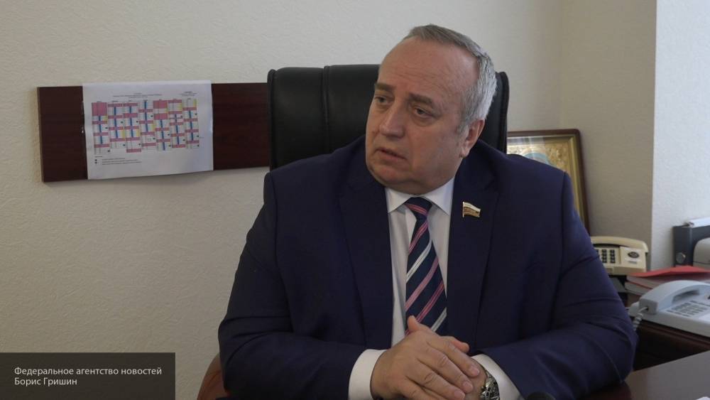 Франц Клинцевич - Михаил Ходорковский - Орхан Джемаль - Кирилл Радченко - Александр Расторгуев - Ходорковский - Ходорковский убил российских журналистов в погоне за деньгами и властью, считает Клинцевич - newinform.com - Россия - Франция