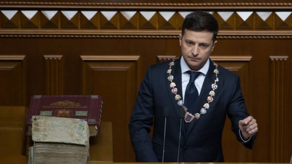 Владимир Зеленский - Виталий Кличко - Зеленский освободил Короля Артура от должности - riafan.ru - США - Украина - Киев - Луганская обл.
