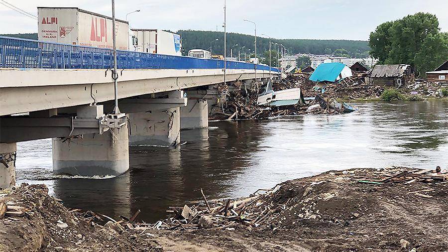 Уровень реки Ия в Тулуне превысил 11 м - iz.ru - Иркутская обл. - Тулун