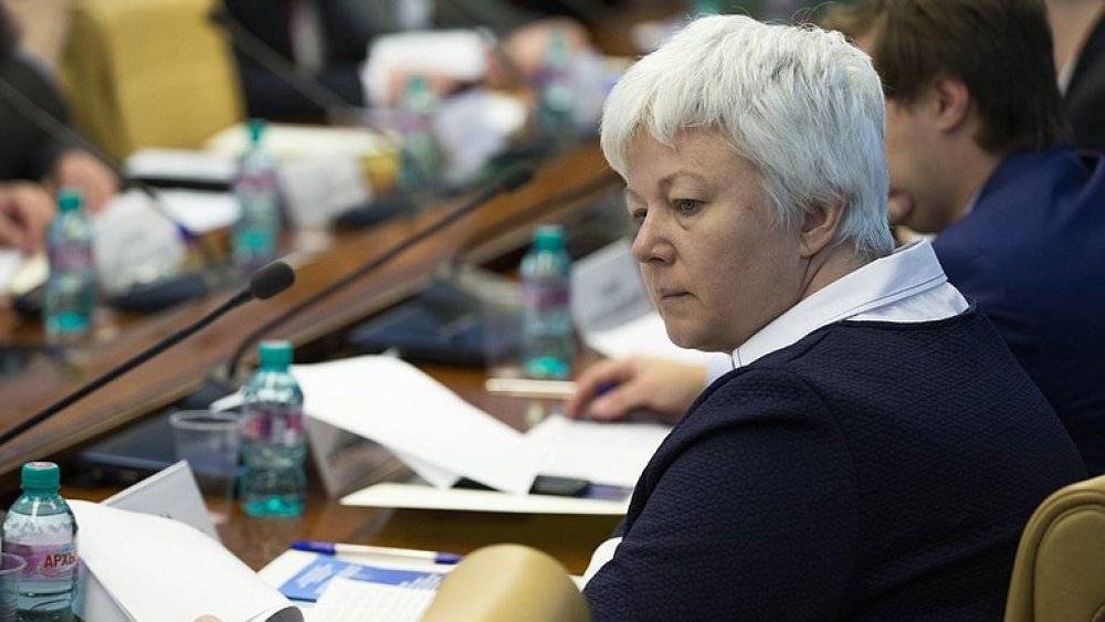 Владимир Зеленский - Петр Порошенко - Мария Захарова - Ольга Тимофеева - В Совфеде объяснили идею создать русскоязычный канал на Украине - riafan.ru - Москва - Россия - Украина - Киев - Севастополь