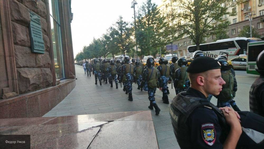 Полиция Москвы призвала воздержаться от участия в незаконной акции 3 августа - newinform.com - Москва - Россия - Москва