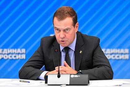 Дмитрий Медведев - Дмитрий Кобылкин - Медведев поручил взять под контроль пожары в Сибири - lenta.ru - Красноярский край - Иркутская обл. - респ. Саха - респ.Бурятия