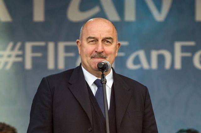 Станислав Черчесов - Александр Самедов - Черчесов назвал огромным вклад Самедова в успех сборной России на ЧМ-2018 - aif.ru - Россия