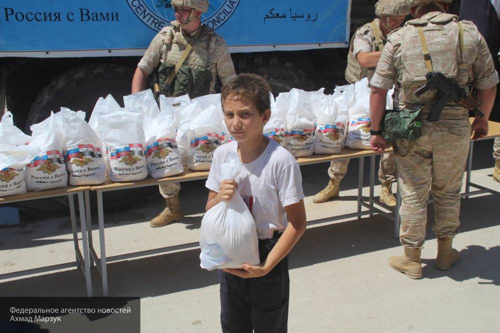 Российские военные доставили гумпомощь жителям сирийского города Бейт-Сава - newinform.com - Россия - Сирия - Дамаск