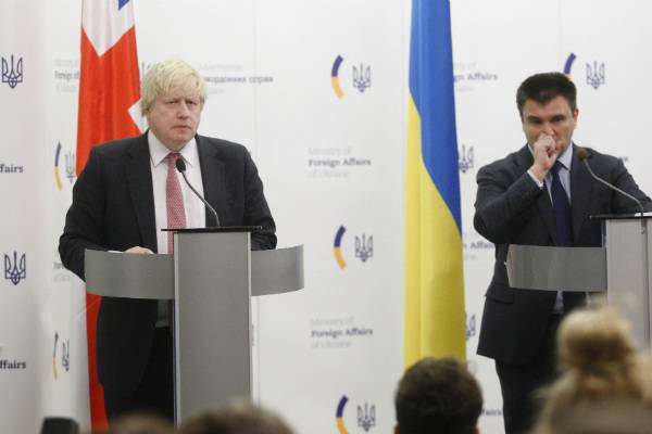 Владимир Зеленский - Борис Джонсон - Павел Климкин - «Жить Украиной»: Климкин рассказал, как кормил Бориса Джонсона котлетами по-киевски - trud.ru - Москва - Украина - Киев - Англия