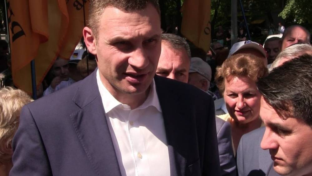 Владимир Зеленский - Петр Порошенко - Виктор Янукович - Виталий Кличко - Андрей Богдан - Игорь Коломойский - Владимир Кличко - Кличко обвинил команду Зеленского во лжи и непрофессионализме - riafan.ru - Украина - Киев