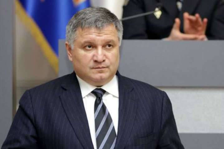 Владимир Зеленский - Петр Порошенко - Арсен Аваков - Аваков сделал срочное заявление о Зеленском и Порошенко - elise.com.ua - Украина