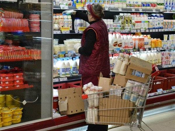 Ольга Врадий - Сотрудники подмосковного супермаркета нашли ребенка в запертой камере хранения - polit.ru - Россия - Московская обл. - Следственный Комитет - Московская область