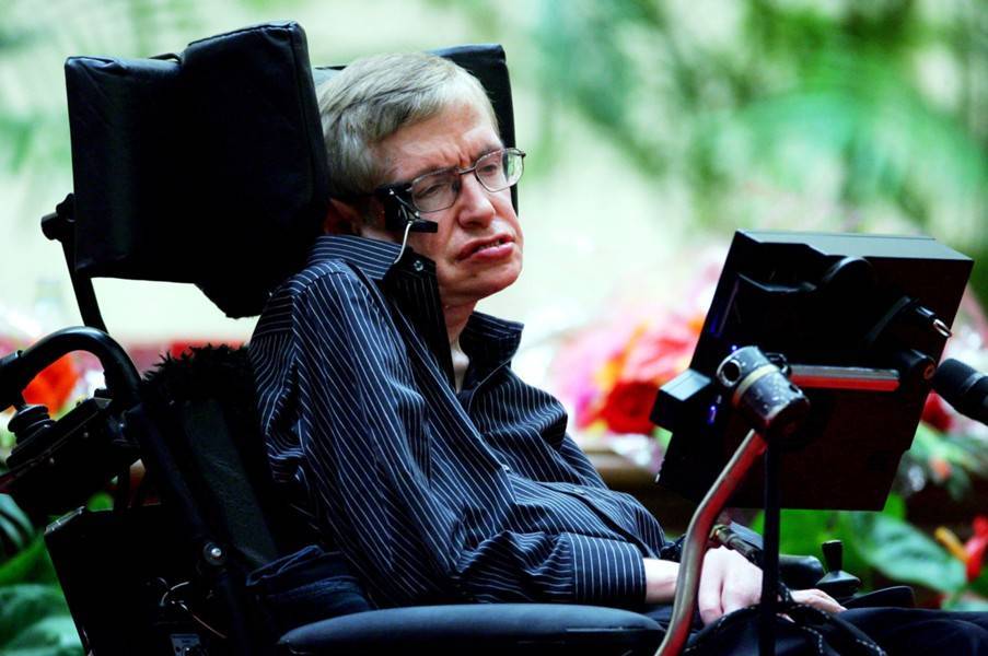 Стивен Хокинг - Ученые нашли секрет болезни Стивена Хокинга - m24.ru - Англия