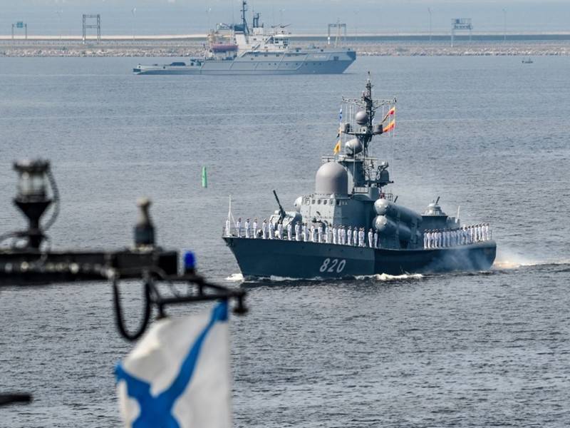Владимир Путин - Россияне назвали военно-морской флот самым сильным в мире - news.ru - Россия