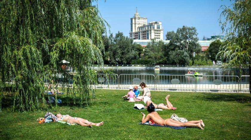 Теплый воздух со Средиземноморья спешит порадовать россиян - utro.ru - Москва - Россия - Иркутская обл. - Крым - Пермский край