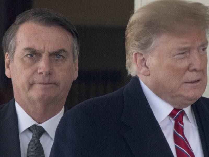 Дональд Трамп - Трамп высказался о кумовстве при назначении сына президента Бразилии - news.ru - США - Бразилия - Посол