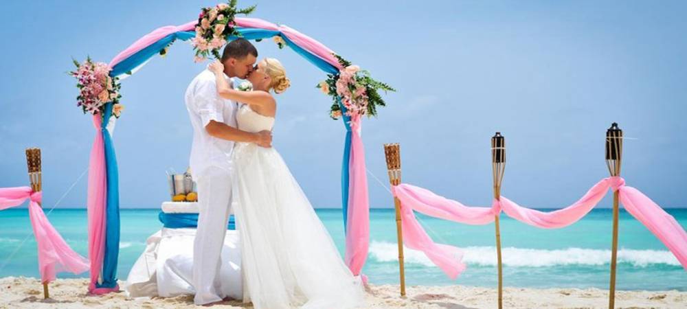 Ким Кардашьян - Свадьбы не будет! Невеста отменила свадьбу из-за слишком «жадных» гостей - lemurov.net
