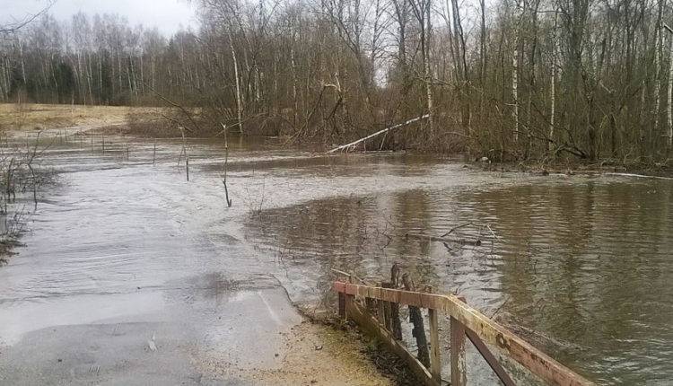В Сибирь пришли новые паводки - newtvnews.ru - Иркутская обл. - Хабаровский край - Байкальск
