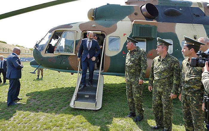 Никол Пашинян - Пашинян прокомментировал публикацию в СМИ о том, что он "прокатился" к другу на вертолете - ru.armeniasputnik.am