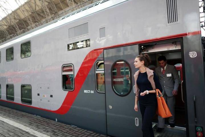 Дополнительные двухэтажные поезда запустят в августе между Москвой и Петербургом - vm.ru - Москва - Санкт-Петербург - Санкт-Петербург - Москва