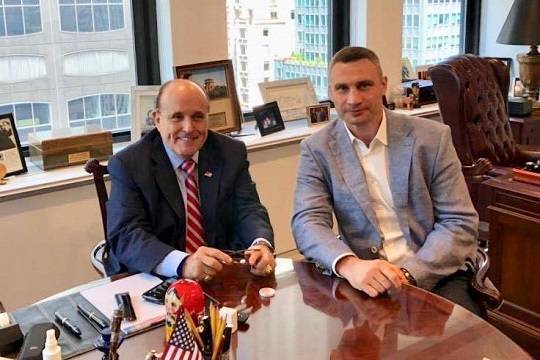 Дональд Трамп - Владимир Зеленский - Петр Порошенко - Виталий Кличко - Рудольф Джулиани - Виталий Кличко встретился в Нью-Йорке с адвокатом Трампа - versia.ru - США - Украина - Киев - Нью-Йорк - Виталий