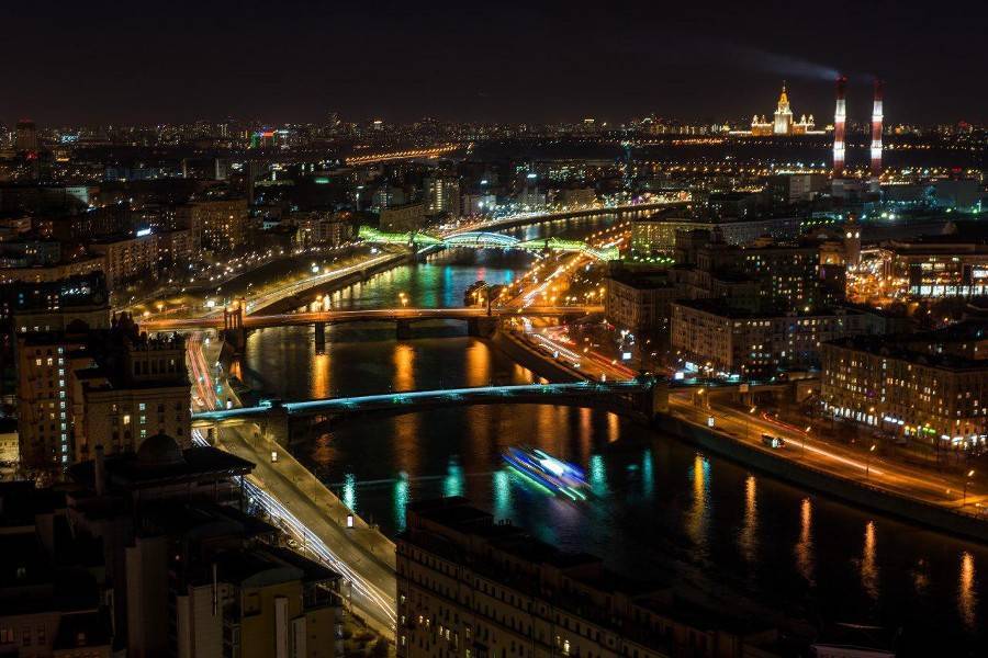 Петр Бирюков - Тарас Шевченко - Художественная подсветка украсит 29 зданий на набережных Москвы-реки - m24.ru - Москва - Благоустройство
