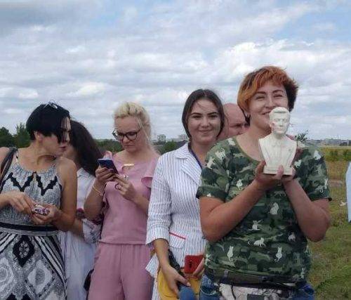 Владимир Зеленский - Зеленскому в Черкассах преподнесли нежиданный «презент»: реакция президента удивила. Видео - elise.com.ua - Украина - Черкассы