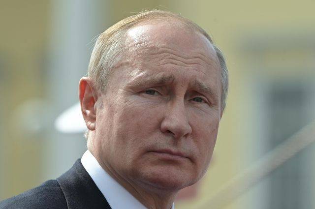 Владимир Путин - Евгений Зиничев - Михаил Щапов - Путин поручил Минобороны подключиться к тушению пожаров в Сибири - aif.ru - Россия - Красноярский край - Иркутская обл. - респ. Саха - респ.Бурятия